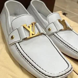 Louis Vuitton | Shoes | Authentic Louis Vuitton White Monte  display picture 3